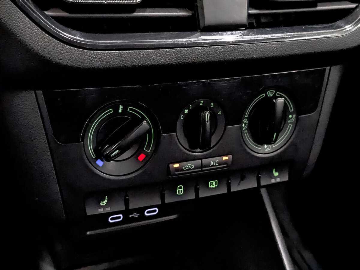 Продажа Б/У Шкода Рапид. Фото: #18